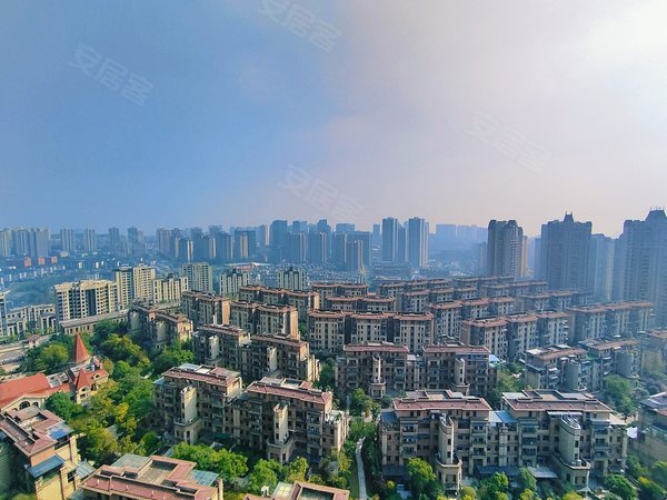 重庆渝北照母山恒大世纪城小区停车暂时没收费,目前空着看房有钥匙,99