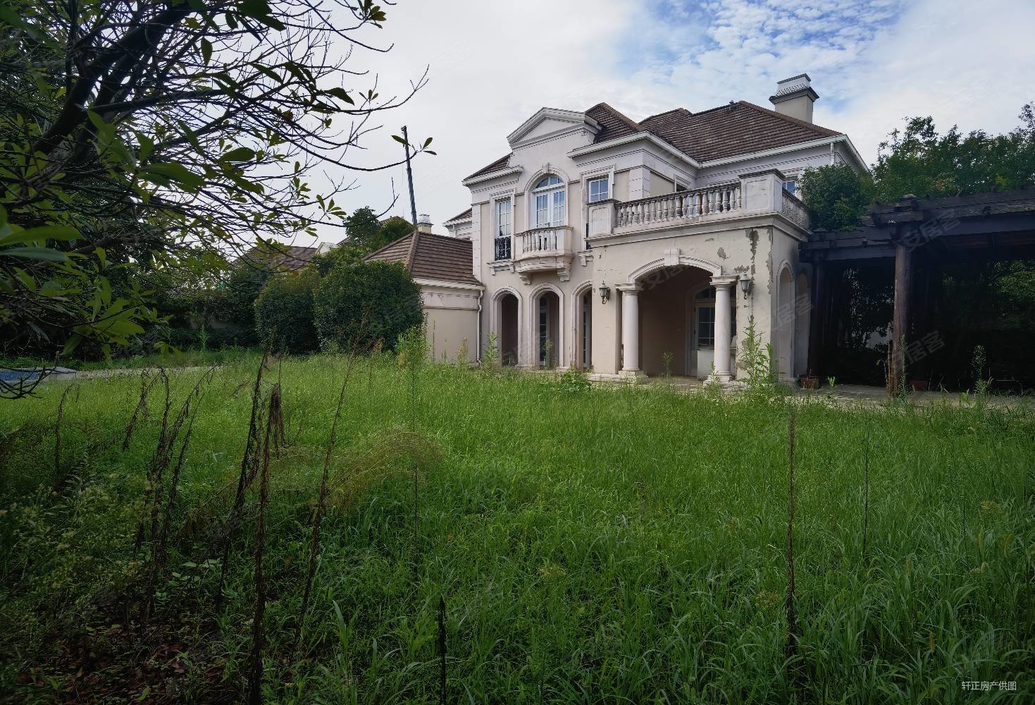 玫瑰园大户型独栋别墅临河位置花园2亩位置好