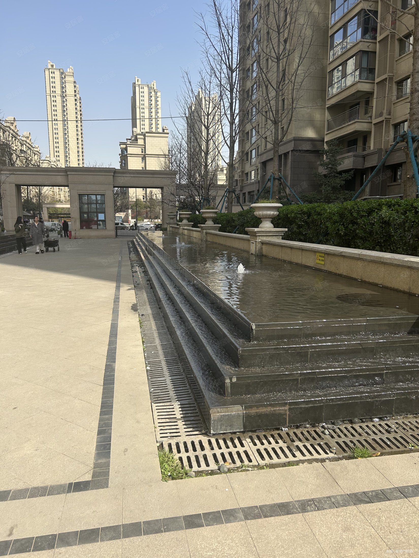 急卖低同户型10万急卖蓝光公园华府四是毛坯南北双阳台