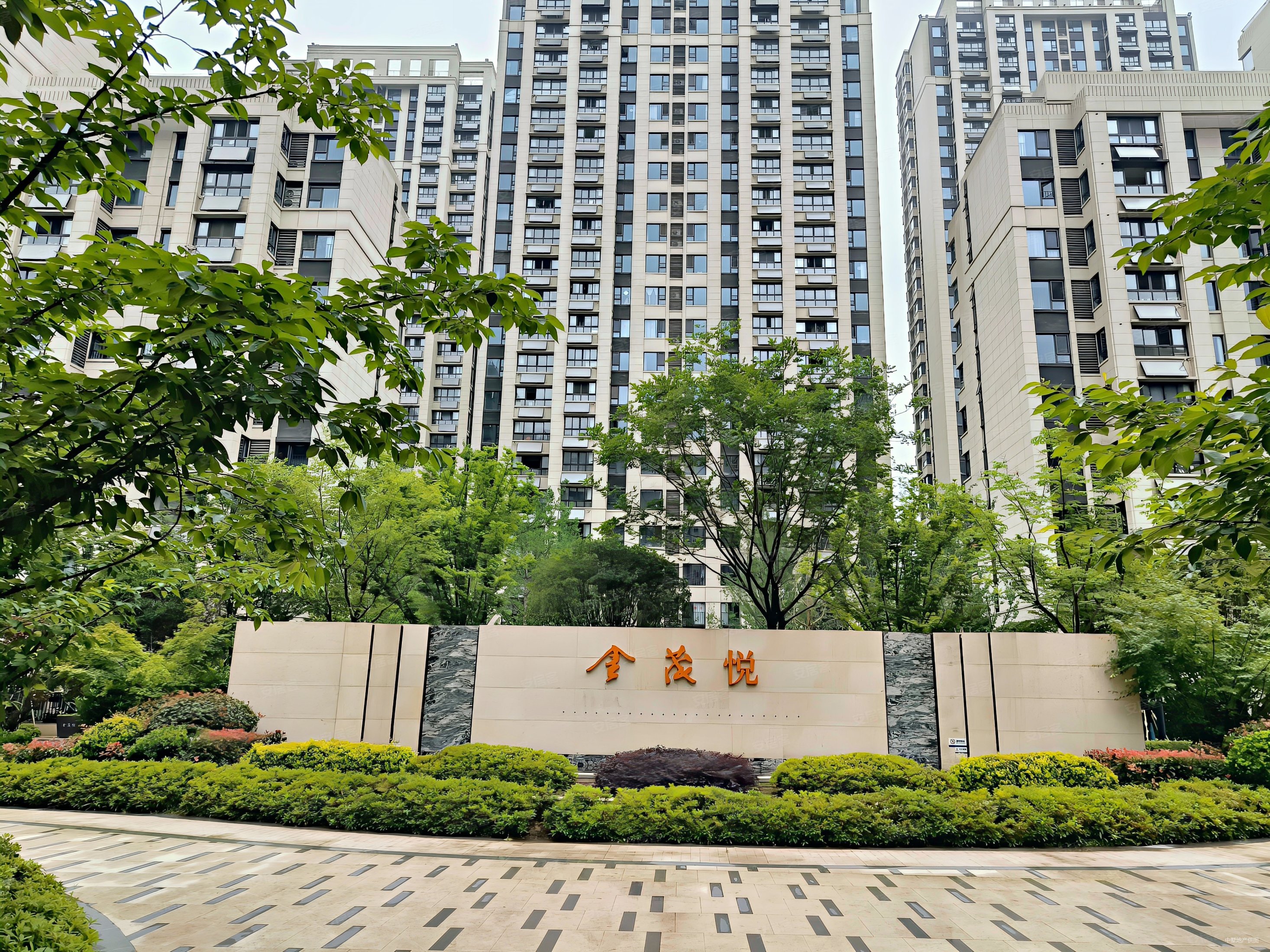 央企金茂悦,品质小区,人车分流,满二,精装修,省府地铁口