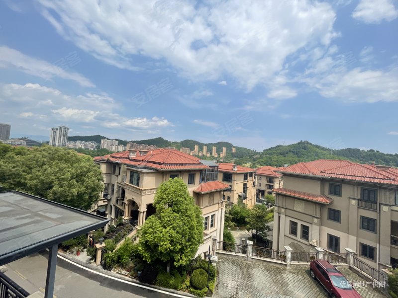 发展大道湖景房国宾壹号别墅区真洋房总4层南北通透四阳台送车位