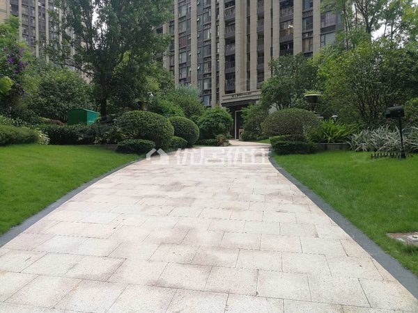 南宁青秀凤岭北美泉1612小区环境优美 出入方便 周边配套设施齐全出租