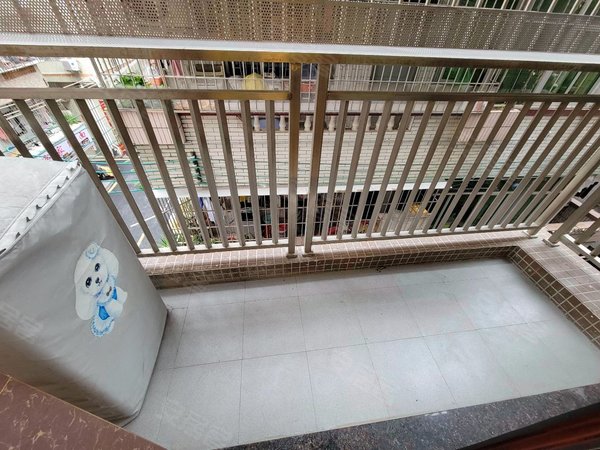 深圳宝安港隆城新乐村坪洲西乡双地铁站 电梯精装大单间带独立大阳台