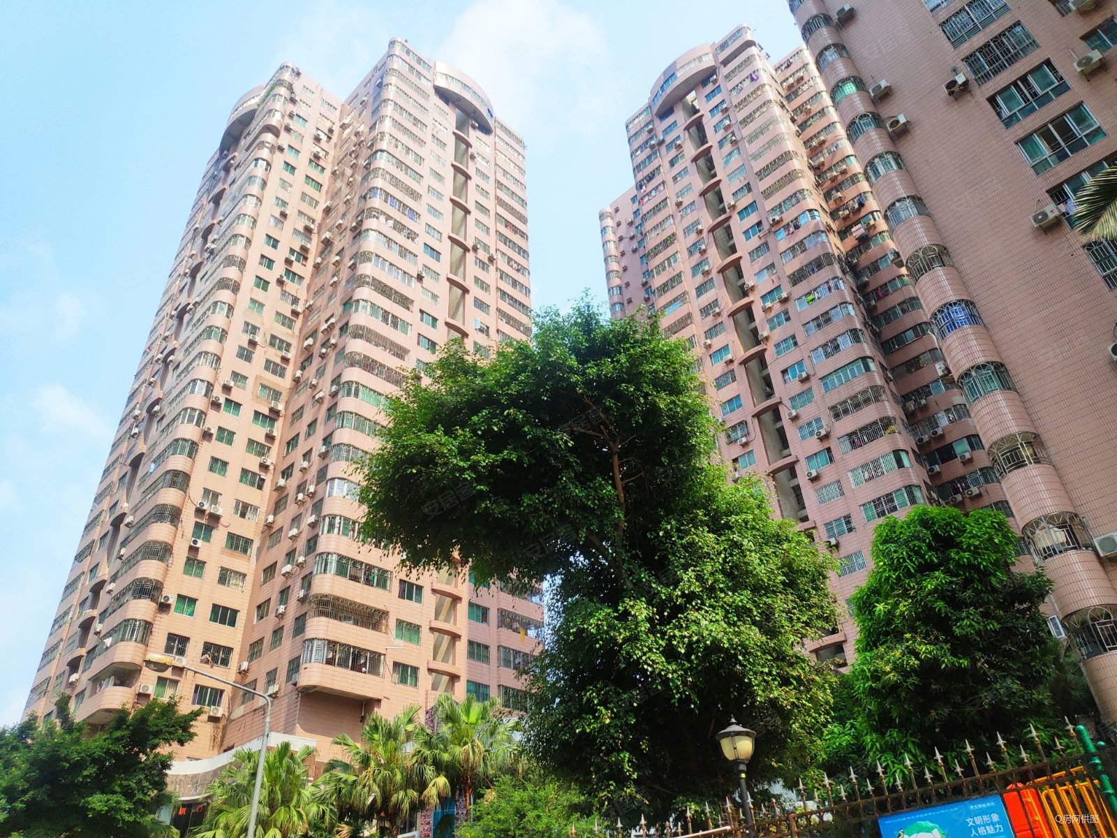 满五年庭一套双地铁物业业主急售,龙珠花园(龙岗)二手房,287