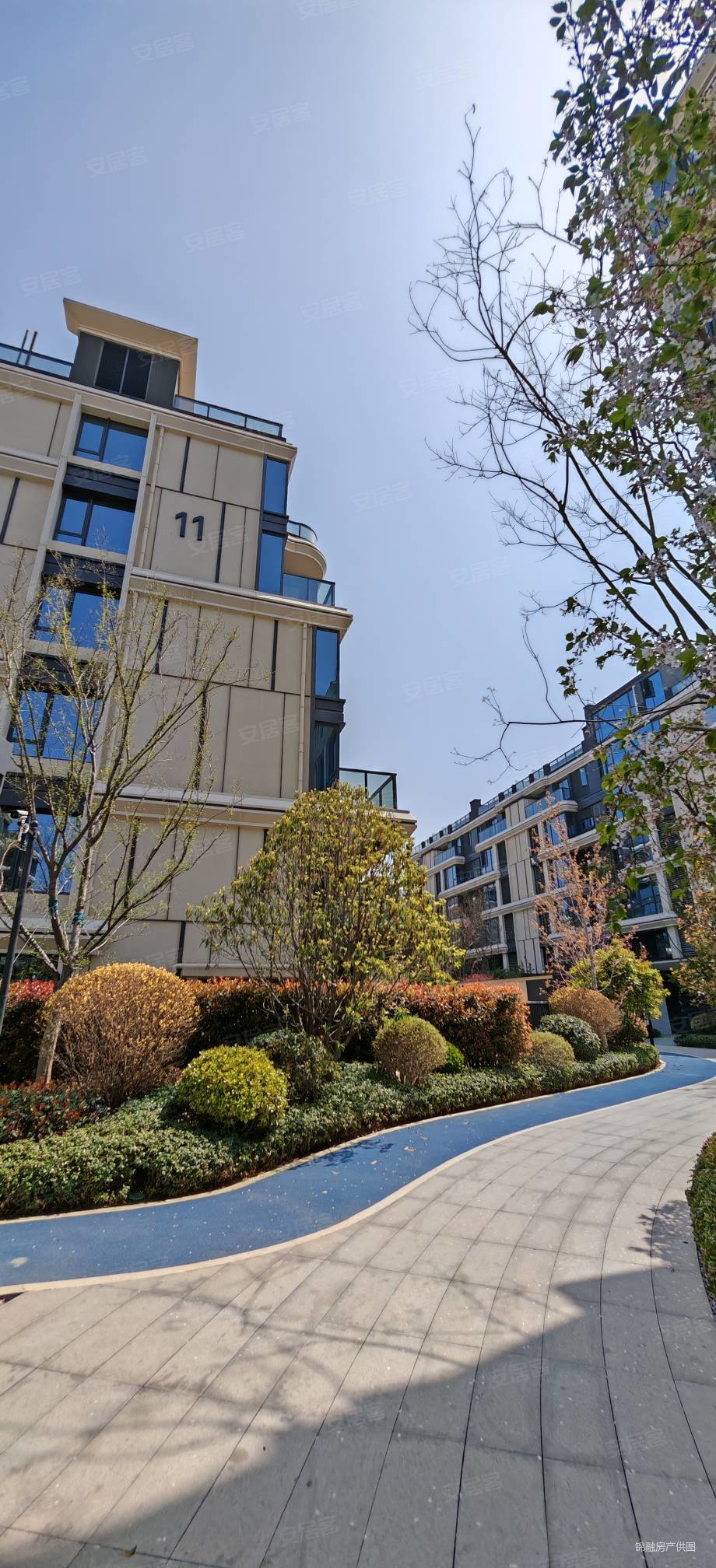 高端小区,舒适生活,鸿园银杏苑二手房,460万,4室2厅,3卫,216平米-郑州