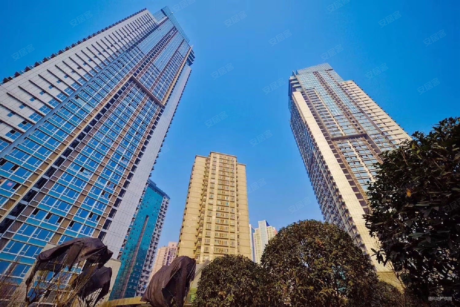 重庆房产网>重庆二手房>渝中二手房>解放碑二手房>日月光解放碑1号>