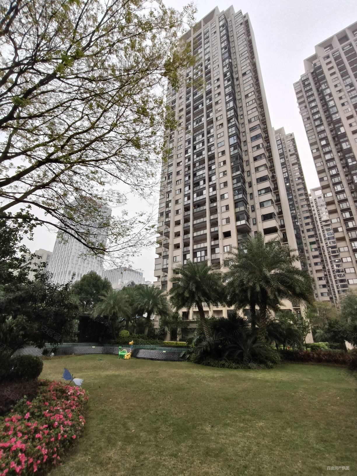 柳州房产网>柳州二手房>城中二手房>城中二手房>彰泰红>1224_1632竖版