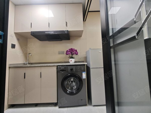 金华东阳东阳市中心黉门广场47号楼黉门广场 新光南街中心 东街 西街 十字街 各种户型押一付一出租房源真实图片