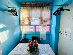 伊犁伊宁市铜锣湾英阿亚提小区六楼两室家具家电齐全 拎包入住出租房源真实图片