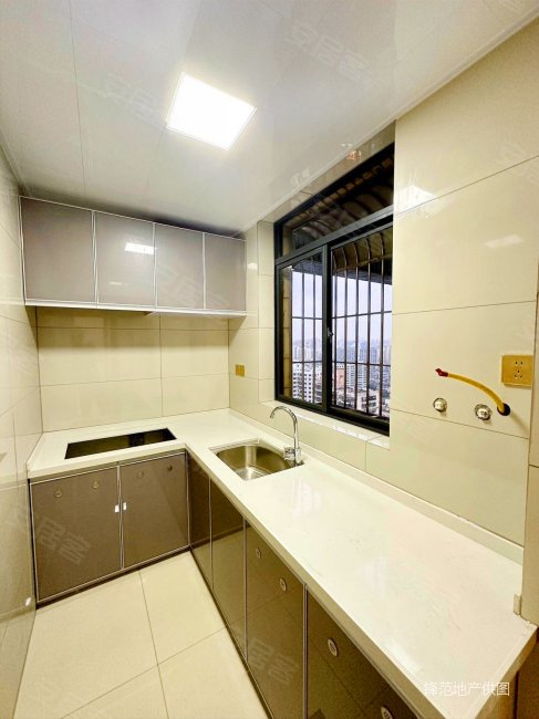 天鹅花园10348平128万3室2厅2卫