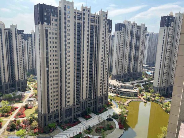 苏州张家港杨舍阳光锦程阳光锦程 3室2厅2卫 南北通透 电梯房 精装修