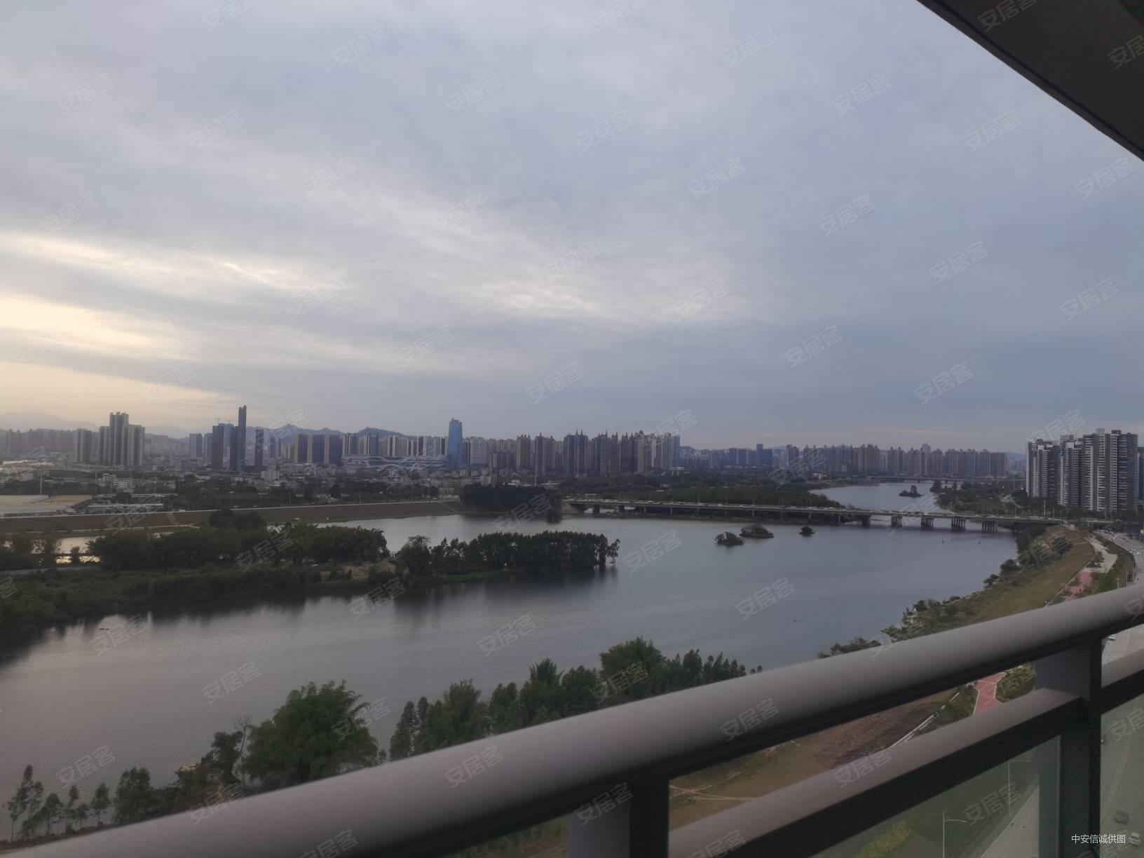 曦江润府高层看江景4房2厅2卫售价203万