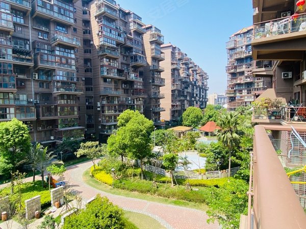 厦门湖里五缘湾北区新景国际外滩五缘湾 新景国际外滩复式4房3卫 两