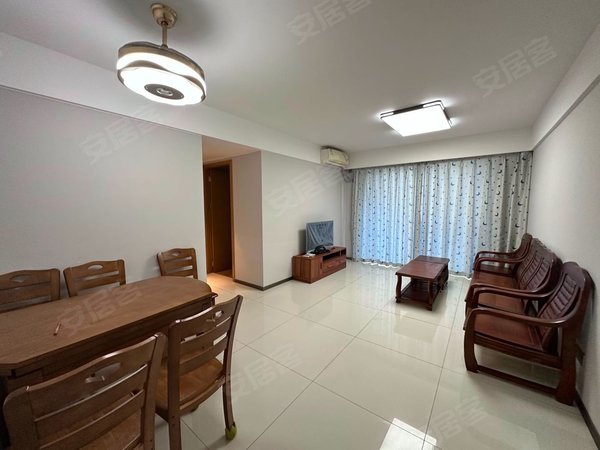 清远清城清城城区时代香海彼岸(清城区)1300元 精装干净3房 万达旁 香海彼岸南区 密码看房出租房源真实图片