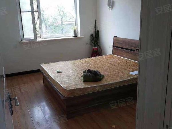 【多图】水利学校家属楼,虎石台租房,虎石台紧临财富广场 两室一厅 有