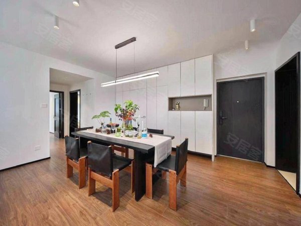 【多图】凯旋公寓,新华路租房,业主出租i钥匙在手i精装三房i近虹桥路