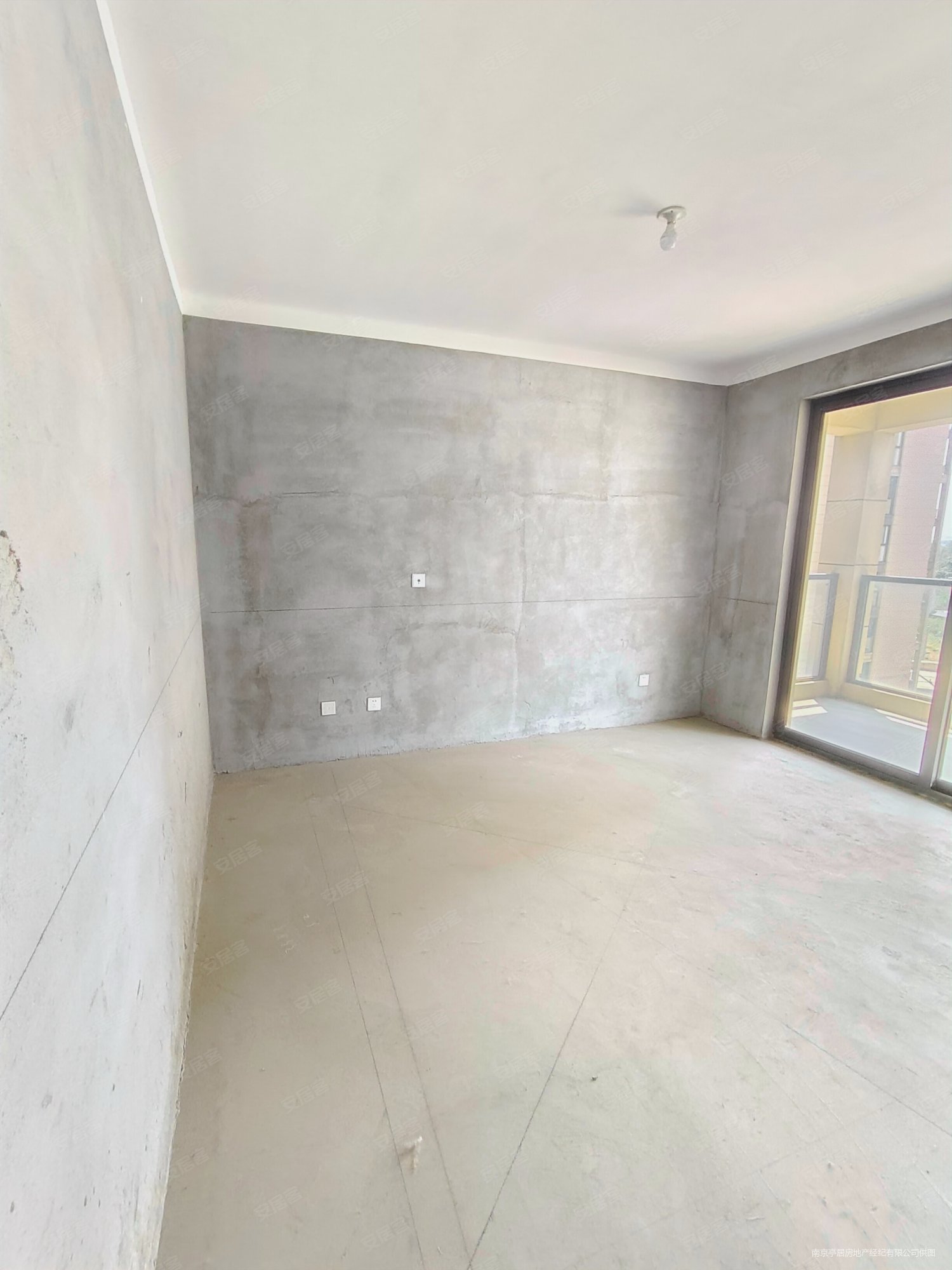 桥林新城 南北通透 产权清晰 小三居 楼层好