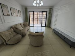 海口美兰国兴国兴大润发桫椤湾楼上 盛达景都三期 精装三房  临近省图书馆出租房源真实图片