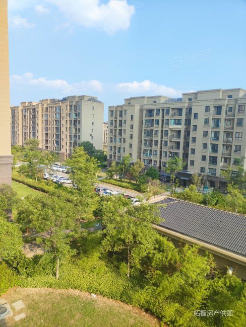 美的乐城房主急售精装修拎包入住未住过