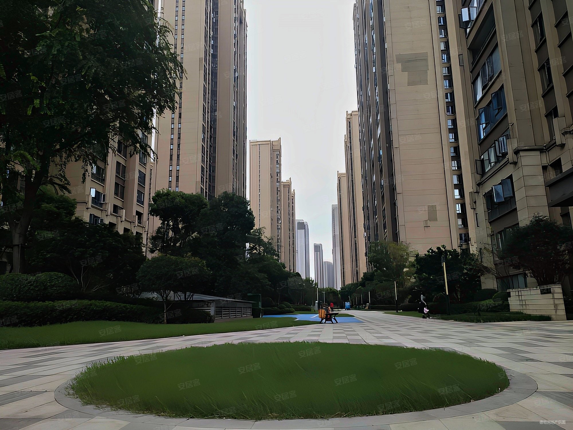 阳光城尚东湾2室2厅1卫68.38㎡南北72.8万