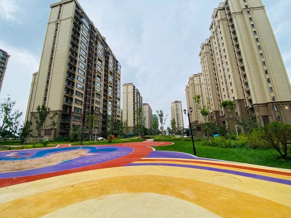 青岛城阳棘洪滩中车小镇两台空调!套三双卫!家具家电齐全!看房联系我!