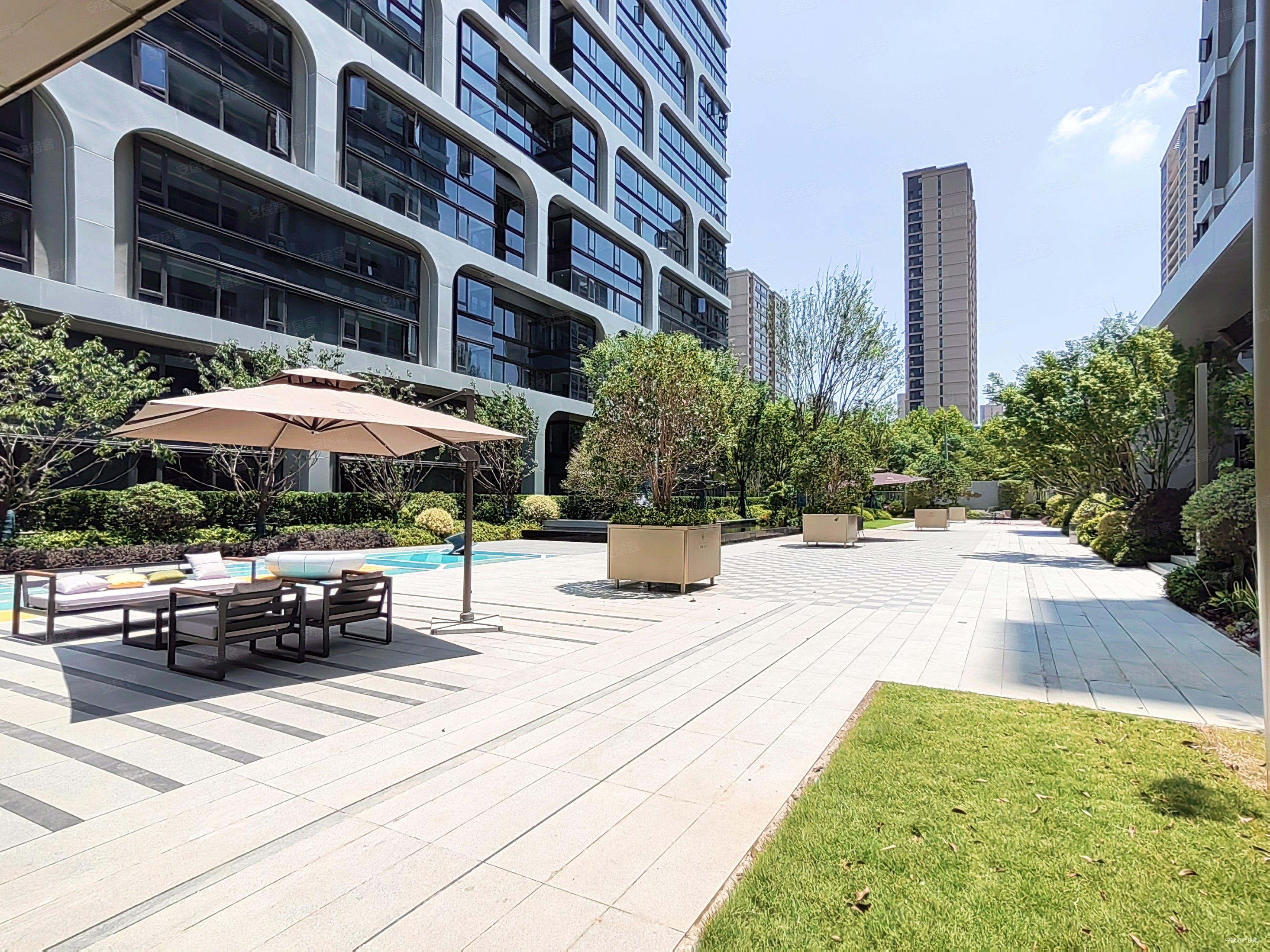 恒基旭辉铂悦天汇4室2厅3卫191.8㎡南北710万