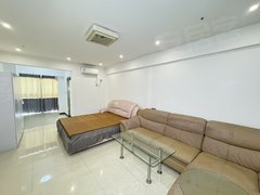 醴陵太一商城醴陵市区实拍！春天国际 1室1厅1卫 精装修 大放价 拎包入住 实惠出租房源真实图片