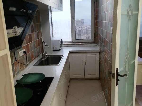 包头昆都仑丰盈道京奥港花园(商住楼)可月付，帝景精装东向踏踏米公寓，采光好，独立厨房，拎包入住！出租房源真实图片