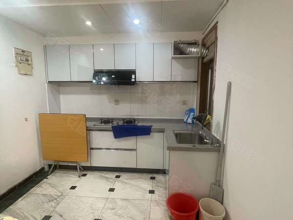 愉康大厦南山站桃园站可住家合租做宿舍,近腾讯,字节跳动,深大