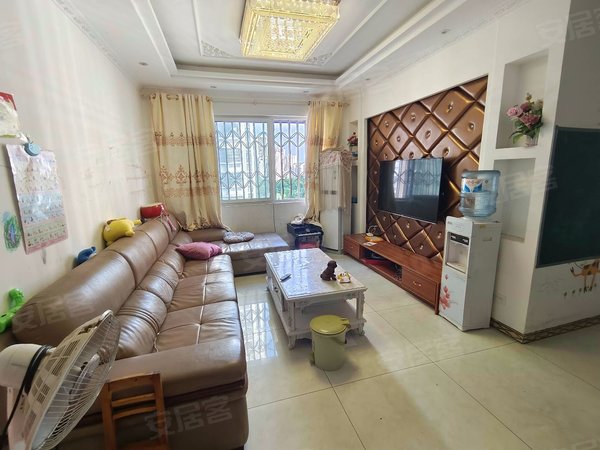 重庆大足大足城区中央公馆(大足)东关小广场旁精装两房出租 可半年租