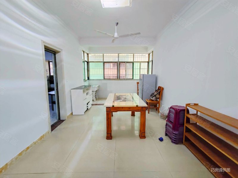 先得月二中隔壁精装修楼下好停车有证可按揭拎包入住