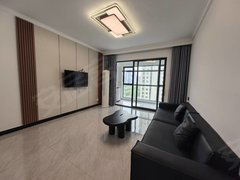 温岭温岭市区锦江中心湖悦华庭 两室一厅 独户 有车位 民用水电出租房源真实图片