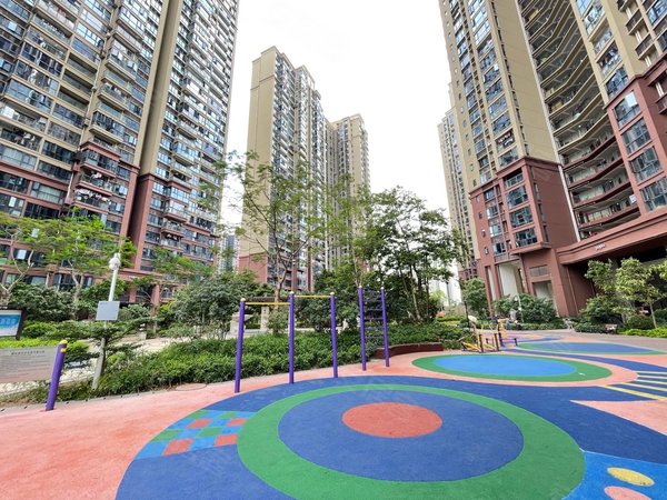 深圳光明光明乐府花园新小区急租三房,全屋精装漂亮,看房方便价格美丽