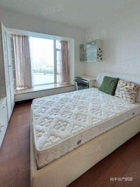 华标涛景湾 3 房  156 方 品质小区 次新小区