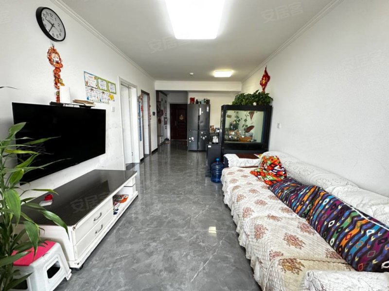 20中30小 中建和悦国际 80平米70万 送车位