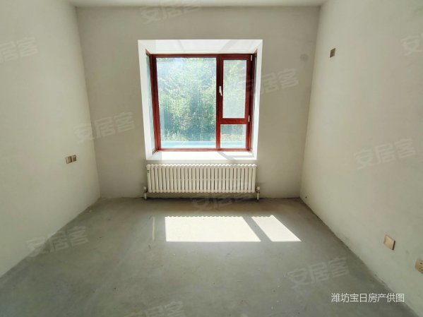 中天万家花园c座4室1厅2卫132.8㎡南北110万