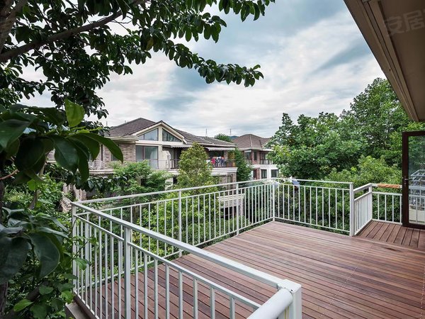 杭州西湖之江度假区杭州阳明谷阳明谷精装排屋 中央空调带地暖200方