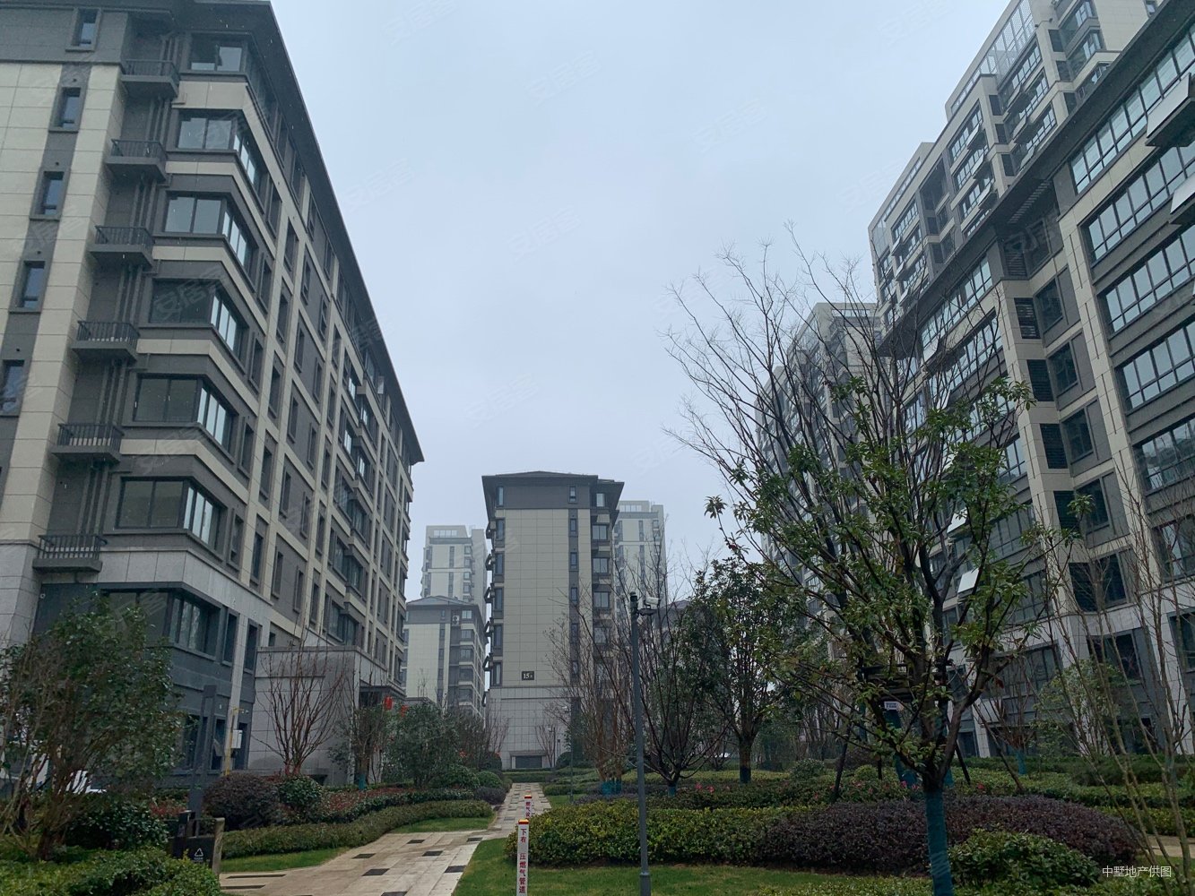 省府北国企城建开发琥珀晴川里跃层复式底墅赠送50平花园