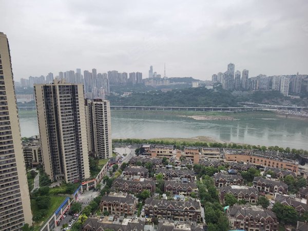 重庆南岸铜元局金辉城春上南滨南滨路江边 精装三房急租 可看江 近