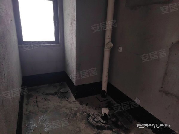 建业通和府3室2厅2卫111㎡南北72万