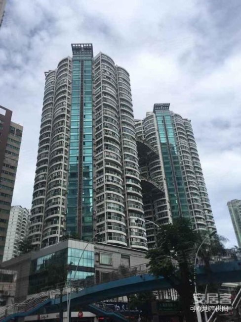 急需用钱,便宜出售500万元精装修东方时代广场