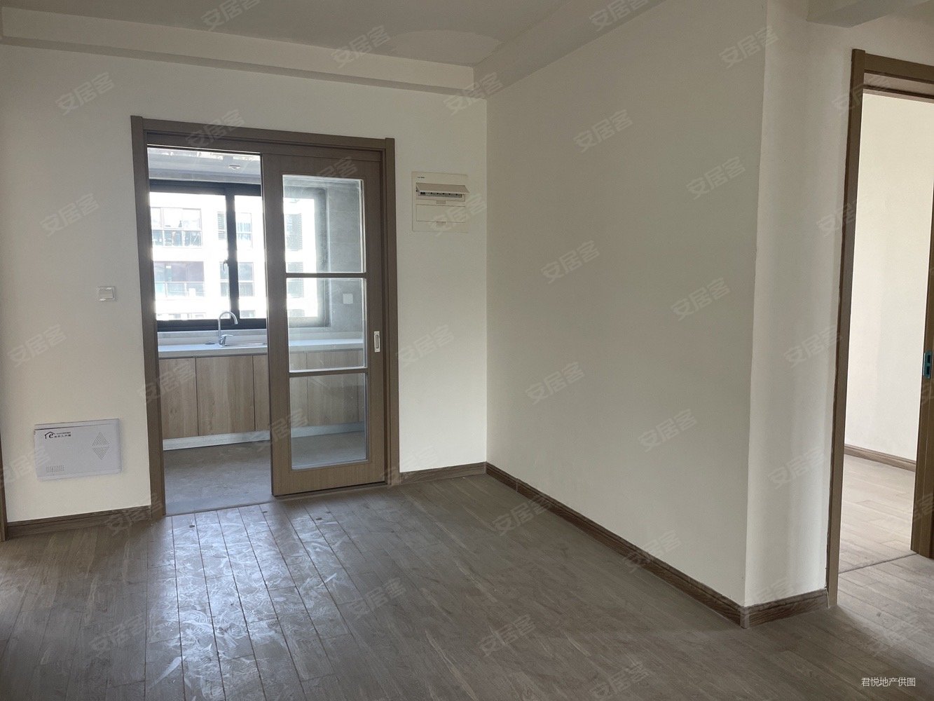 秀湖秀悦湾边套景观楼层