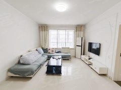 青州青州城区泰华城海岱北苑！电梯精装三室 四台空调 带车库 家具家电齐全出租房源真实图片