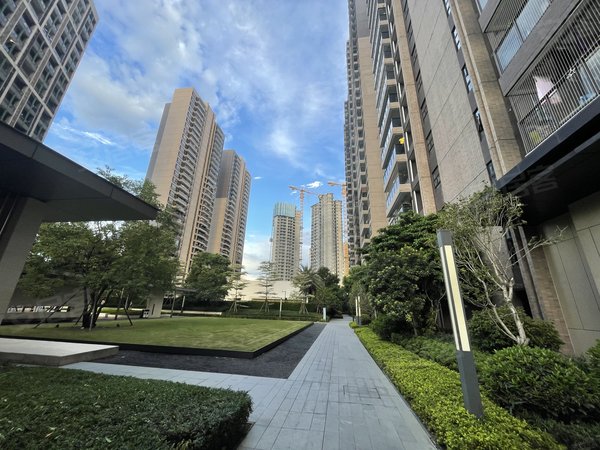 东莞茶山茶山城区时代天荟茶山时代荟 高层精装三房两卫 家私电齐全