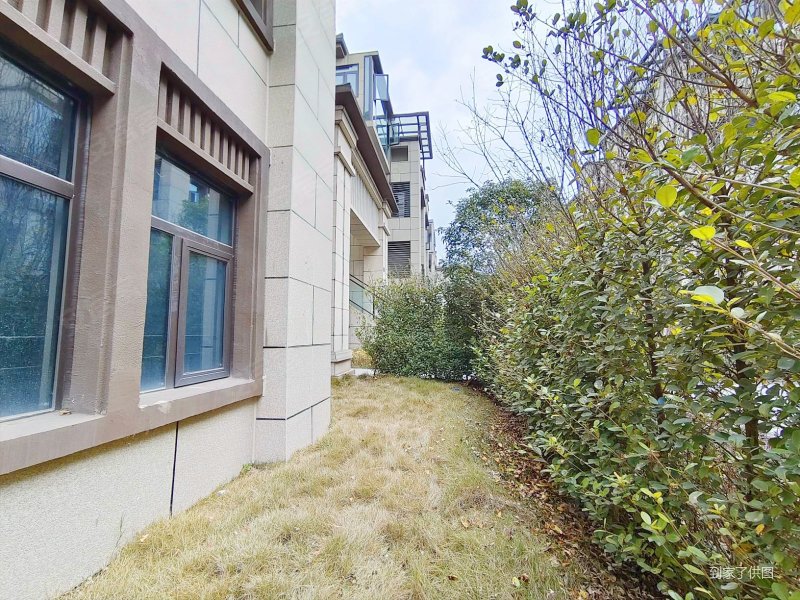 下叠带花园地下室 yu捌,桥达天蓬樾府海棠谷二手房,150万,3室2厅,2卫