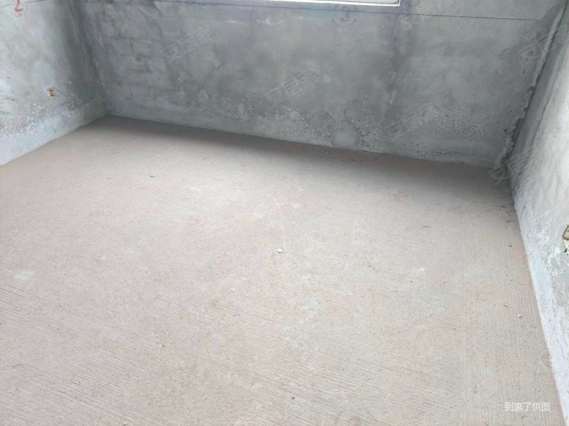 近轻轨,近万达商圈,洋房三房两厅两卫,南北通透,耘海圣泉尚品居二手房