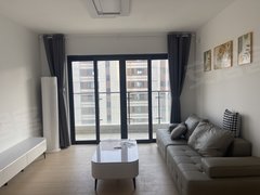 嘉兴南湖七星街道大桥科技城碧桂园云栖里,大四房两厅两卫,带车位包物业民用水电出租房源真实图片