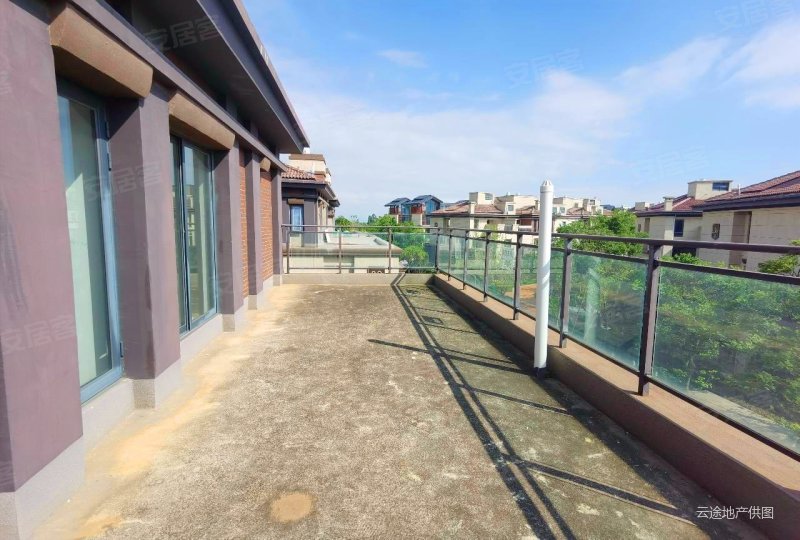 招商雍景湾双拼别墅出售大花园大阳台5房3厅5卫 价格1980