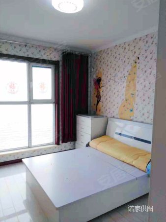 新馨家园滨海大两居满五购物方便电梯房东南朝向