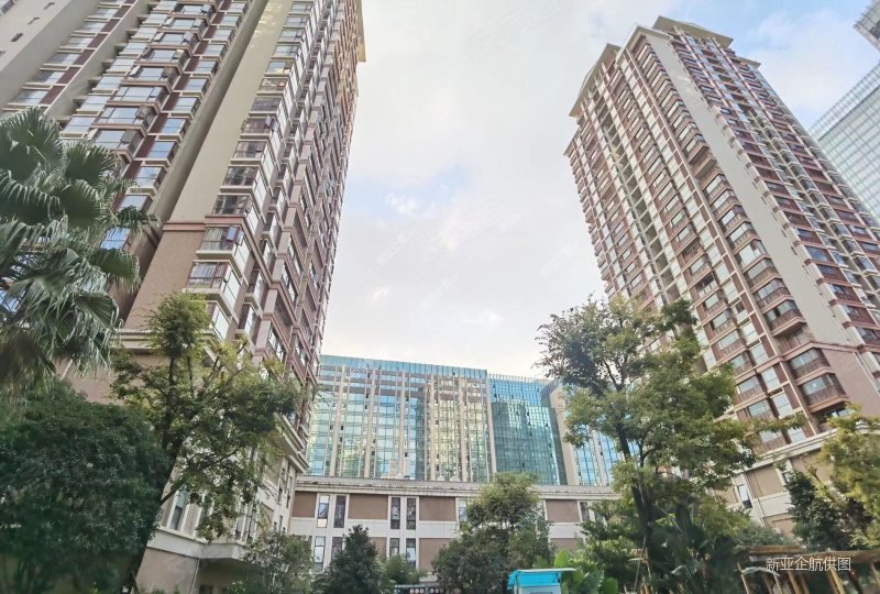 5号线 地铁口 59平 南亚一室一厅 高层看西山滇池,南亚风情第壹城南亚